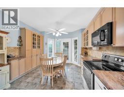 223 GREENBRIAR Road - 14