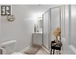 49 LAURIS Avenue - 25