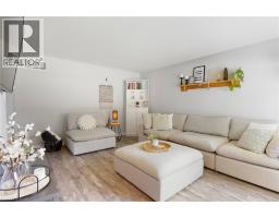 49 LAURIS Avenue - 7