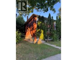 62 MOORE Avenue - 2