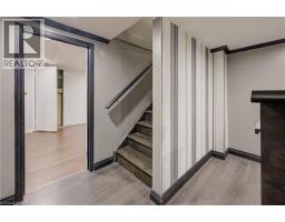 1740 HOLLEY Crescent - 18