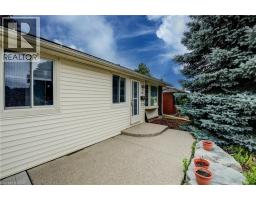 1740 HOLLEY Crescent - 5