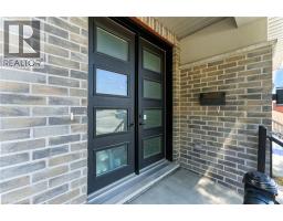 46 FRANKLIN Street S - 3