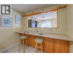985 ELGIN Street N - 18