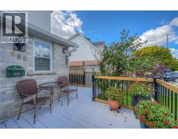 985 ELGIN Street N - 4