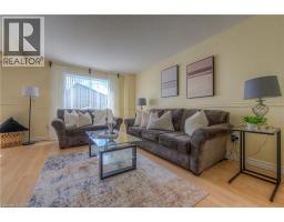 985 ELGIN Street N - 9