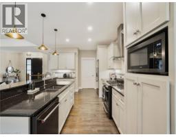14 ROSS Avenue N - 15