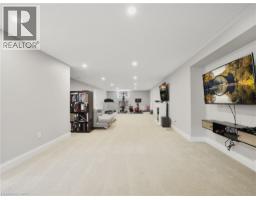 14 ROSS Avenue N - 27