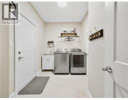 14 ROSS Avenue N - 32