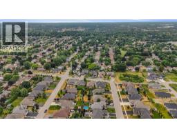 14 ROSS Avenue N - 45