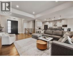 14 ROSS Avenue N - 8