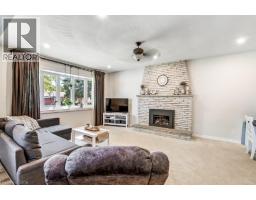 258 ADAMS Avenue - 12