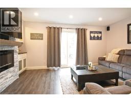 410 PIONEER Drive UnitNo. 6 - 15