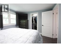 410 PIONEER Drive UnitNo. 6 - 18
