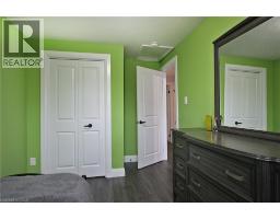 410 PIONEER Drive UnitNo. 6 - 25