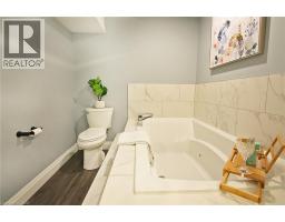410 PIONEER Drive UnitNo. 6 - 30