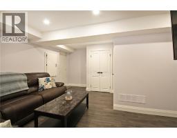 410 PIONEER Drive UnitNo. 6 - 35