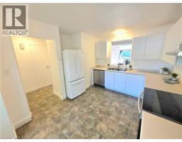 26 POPLAR Drive UnitNo. 5 - 4