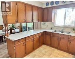 332 SPYDELL Street N - 12