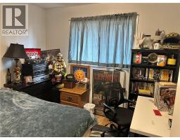 332 SPYDELL Street N - 17