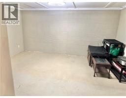332 SPYDELL Street N - 32