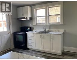 246 MADISON Avenue S - 6