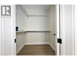 744 NELSON Street W UnitNo. 29 - 18