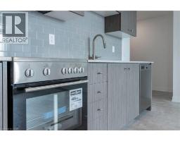 25 WELLINGTON Street S UnitNo. 1506 - 18