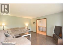 237 MAC CRAE Drive - 11