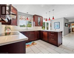 3 MEADOWBROOK Court - 6