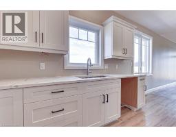 383 ARGYLE Avenue - 12