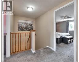189 PORCHLIGHT Drive - 18