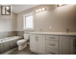 179 APPLEWOOD Street - 33