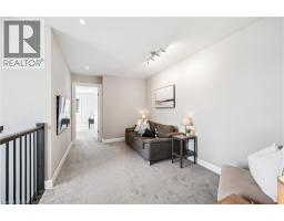884 ROBERT FERRIE Drive - 18