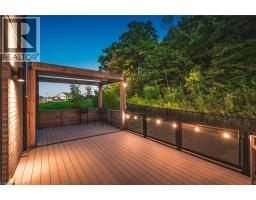 884 ROBERT FERRIE Drive - 40