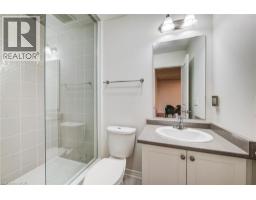 4 STONEHILL AVE - 27
