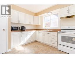110 HAZELGLEN Drive - 8