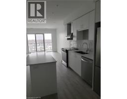 15 GLEBE Street UnitNo. 1211 - 4