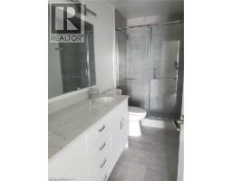 15 GLEBE Street UnitNo. 1211 - 8