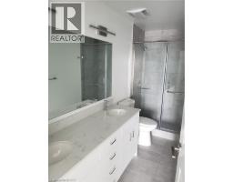 15 GLEBE Street UnitNo. 1211 - 9