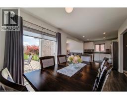 390 ARMSTRONG Street W - 16