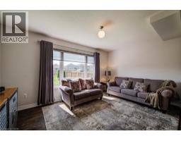 390 ARMSTRONG Street W - 19