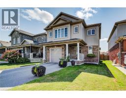 390 ARMSTRONG Street W - 2