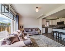 390 ARMSTRONG Street W - 20