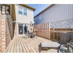 390 ARMSTRONG Street W - 38