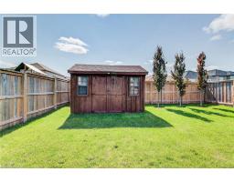 390 ARMSTRONG Street W - 44