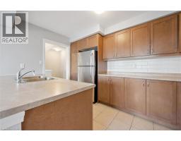 99 GLENVISTA Drive - 25