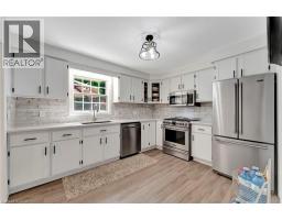 275 TALBOT Street N - 14