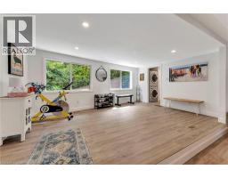 275 TALBOT Street N - 26
