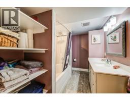 73 FALCON Drive - 17